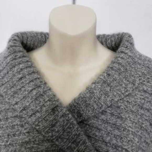 JUICY COUTURE grey knit pullover sweater small - Picture 3 of 9